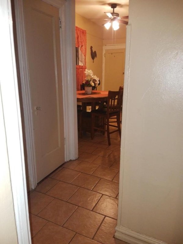 Gabriel's Luxury Suite image 27